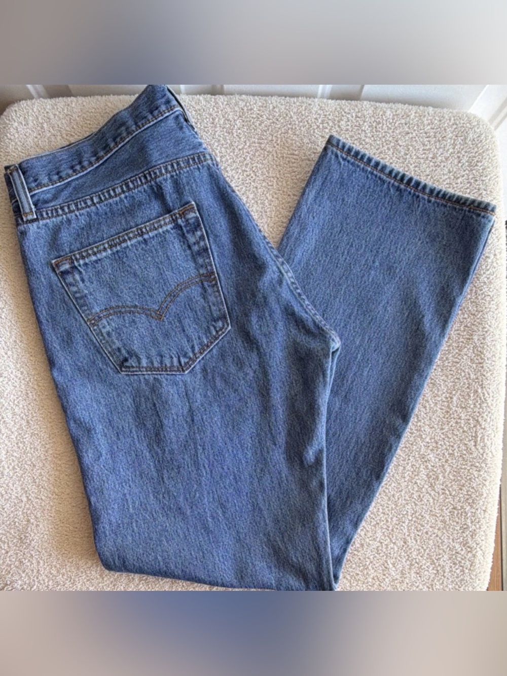 Levi's Men's Straight Fit Blue Denim Jeans - Picture 3 of 8